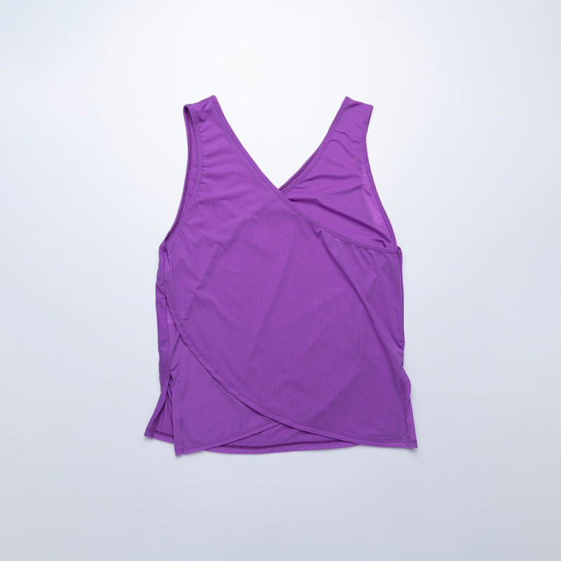 Camiseta deportiva modelo Luke color malva espalda