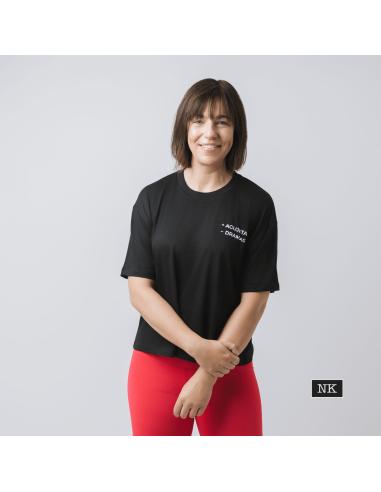 Camiseta +AGUJETAS -DRAMAS negra