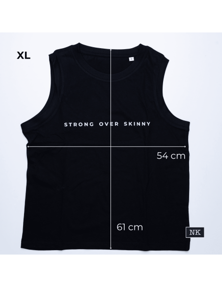 Camiseta Strong Over Skinny negra