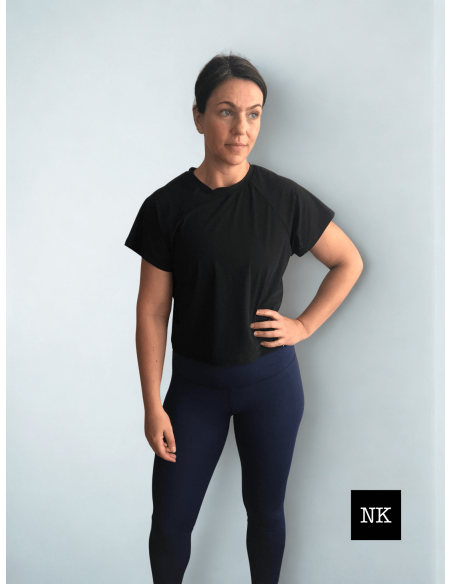 Camiseta CROP manga corta negra