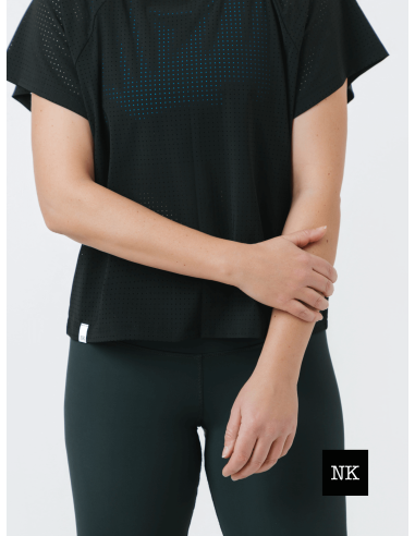 Camiseta CROP manga corta negra